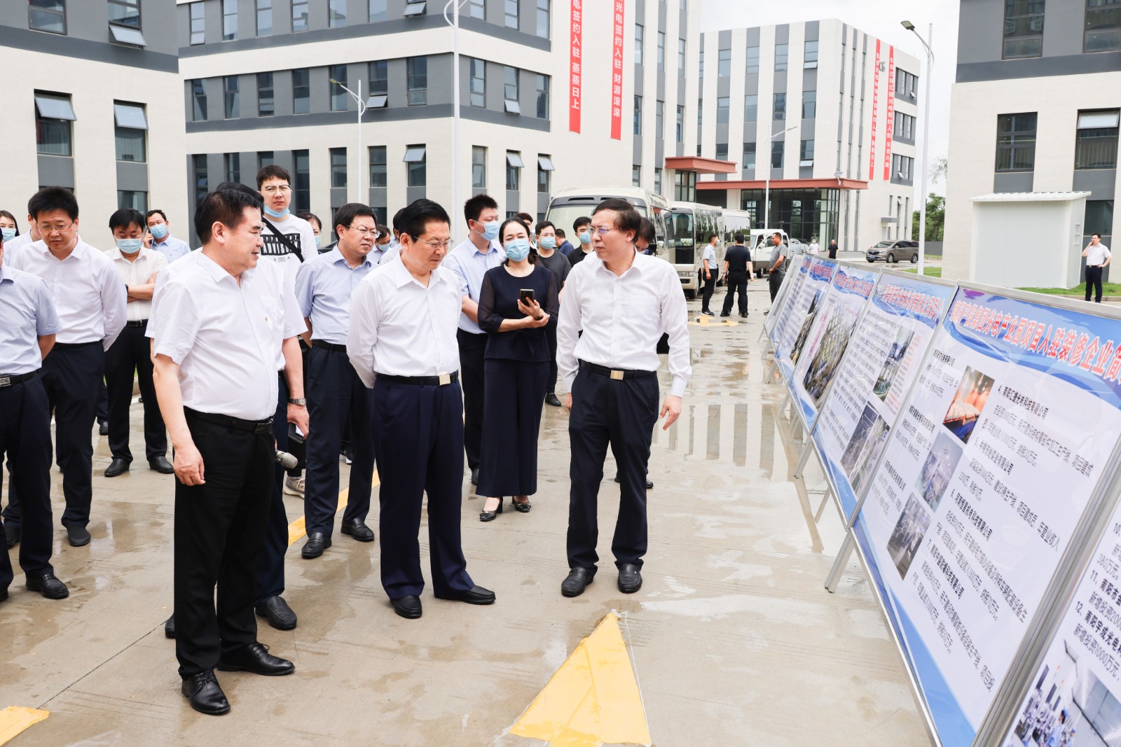 全市第五期“三个一批”项目建设活动  开工仪式（主会场）在高新区举行 中国财经新闻网 www.prcfe.com