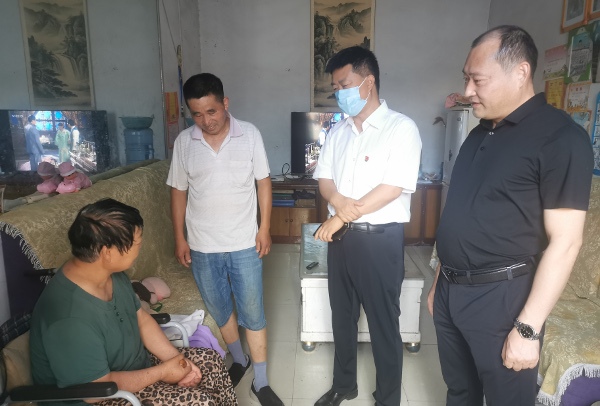 牛书军带队走访慰问老党员 中国财经新闻网 www.prcfe.com