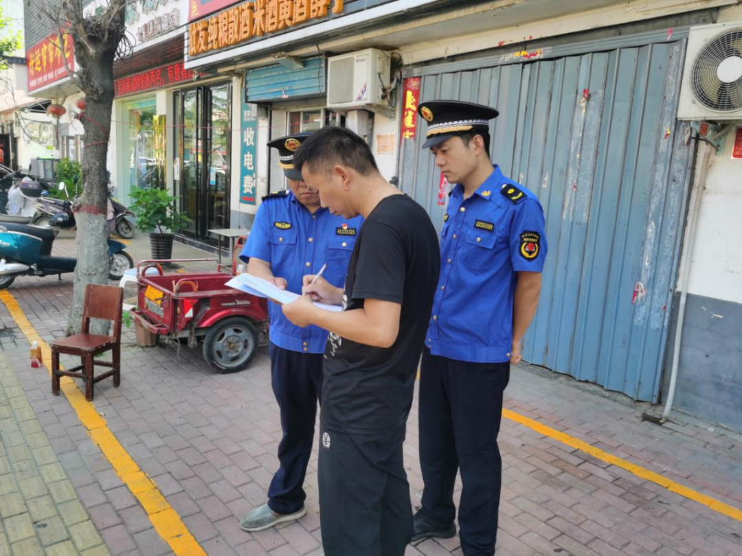 工会真情暖人心 企业致谢送锦旗 中国财经新闻网 www.prcfe.com