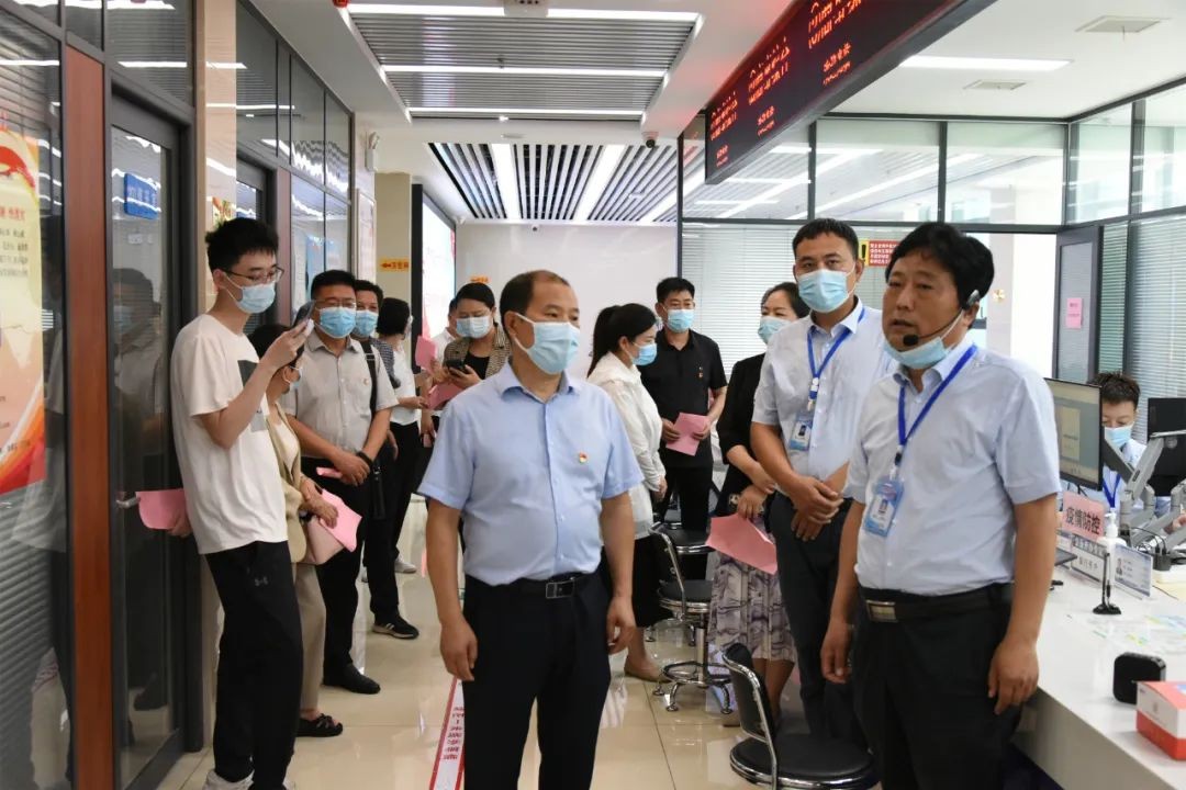 高新区组织驻区人大代表、政协委员开展集中视察调研履职活动 中国财经新闻网 www.prcfe.com
