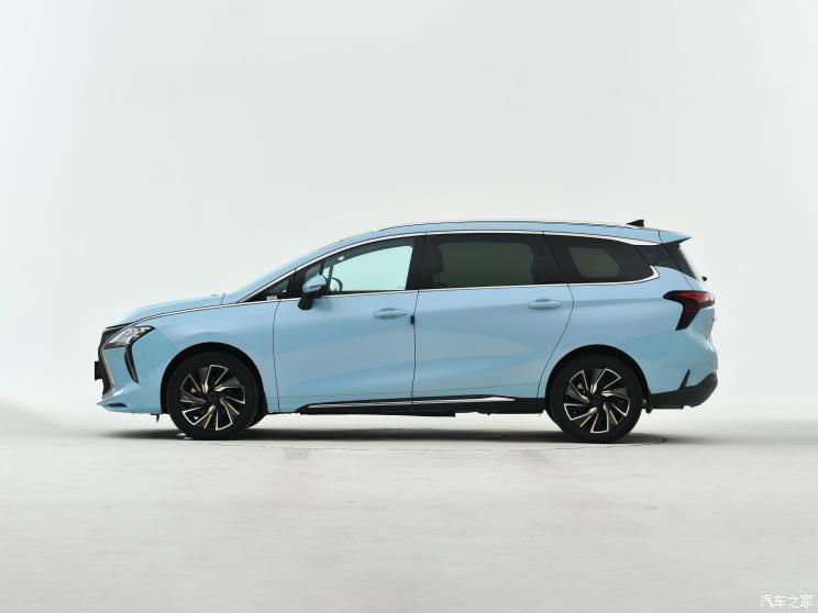 东风风行 风行游艇 2022款 1.5T DCT揽月版