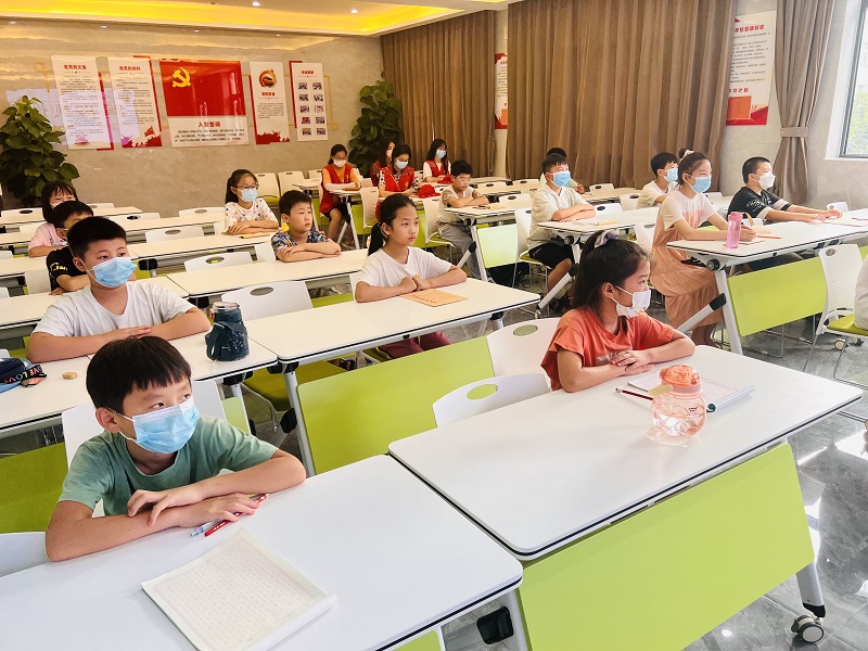新时代文明实践站——漯河市召陵区翟庄街道燕山路社区开展硬笔书法培训活动 中国财经新闻网 www.prcfe.com