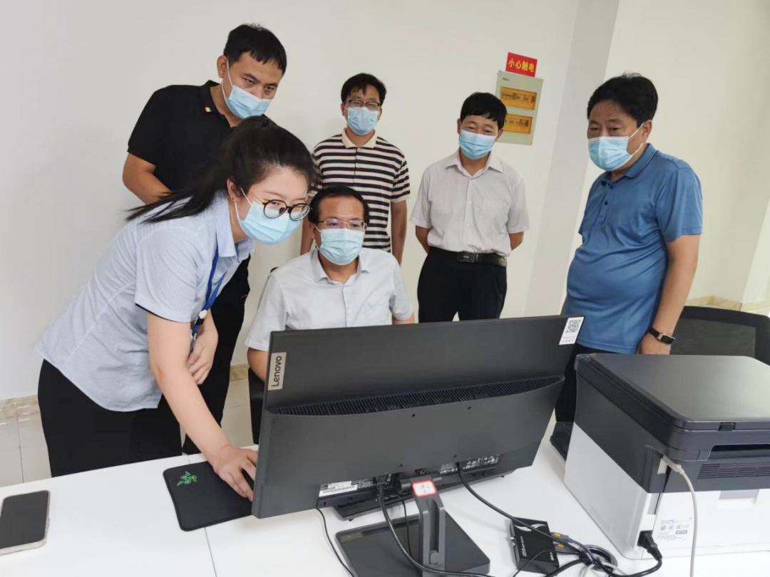 周天龙到区政务服务中心调研指导工作 中国财经新闻网 www.prcfe.com