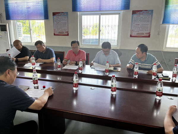 郾城区政府党组成员、副区长杜华带队调研齐罗村生态宜居星创建工作。 中国财经新闻网 www.prcfe.com
