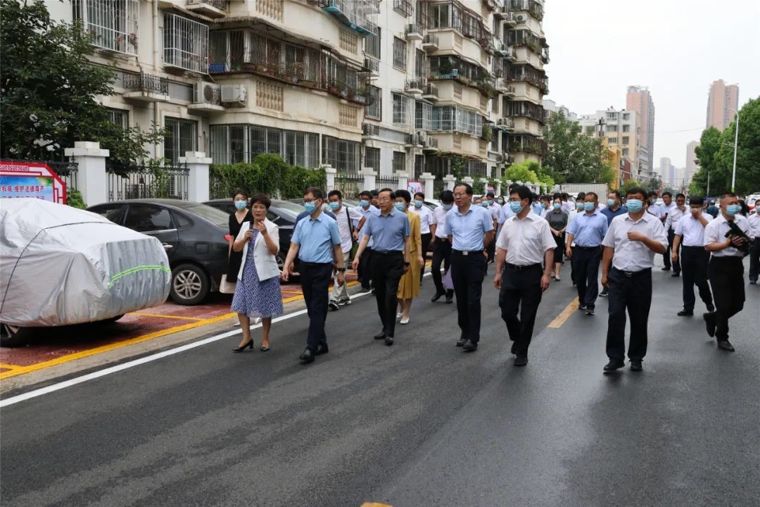 市观摩组深入高新区观摩常态化创文工作 中国财经新闻网 www.prcfe.com