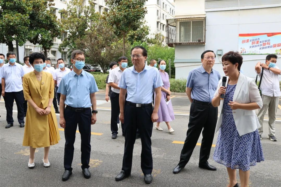 市观摩组深入高新区观摩常态化创文工作 中国财经新闻网 www.prcfe.com