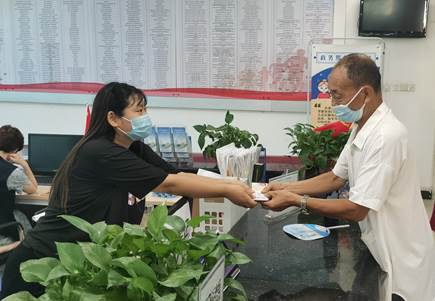 “小细节 大服务” 优质服务暖人心 中国财经新闻网 www.prcfe.com