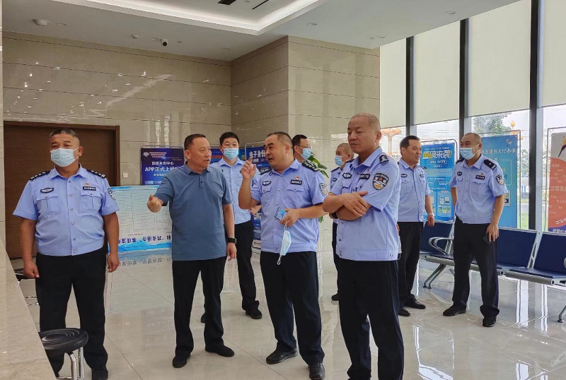 漯河市公安局经开区分局一行到区政务服务中心对接调研 中国财经新闻网 www.prcfe.com