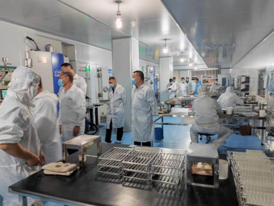 市观摩团走进高新区许庄社区对“五星”支部创建工作进行实地观摩 中国财经新闻网 www.prcfe.com