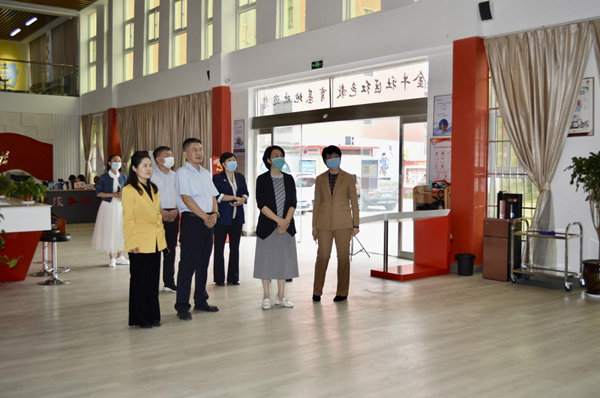 省妇联副主席库凤霞一行来郾调研指导 中国财经新闻网 www.prcfe.com