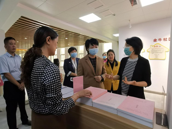 省妇联副主席库凤霞一行来郾调研指导 中国财经新闻网 www.prcfe.com