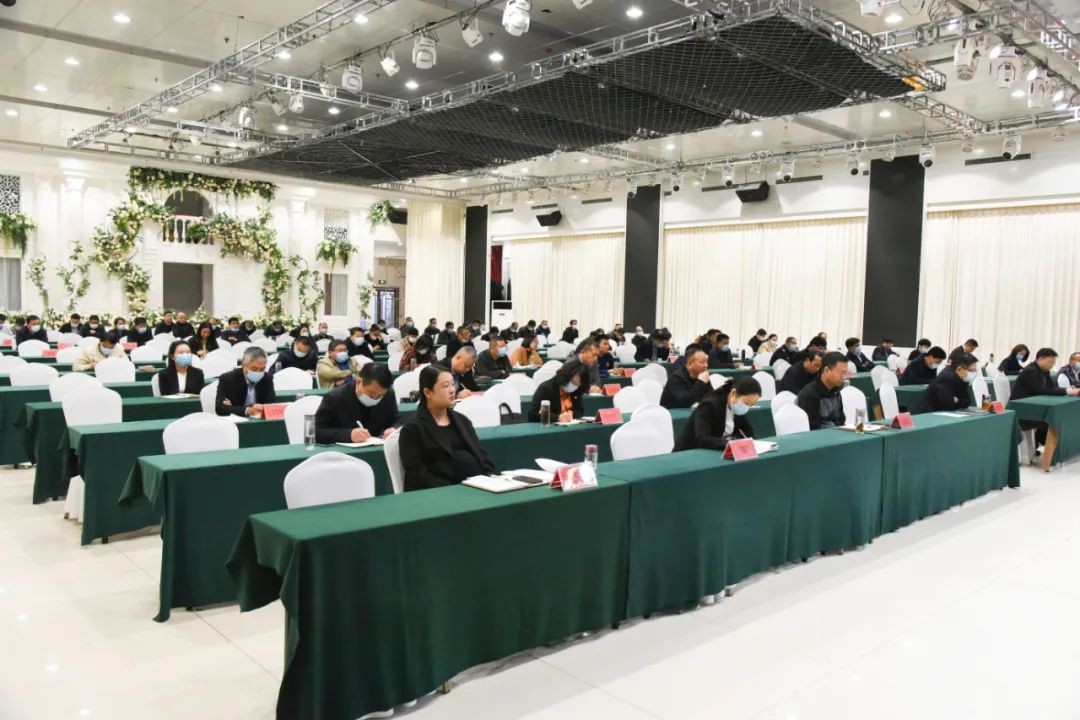 高新区召开“决胜四季度、确保全年红”动员大会 中国财经新闻网 www.prcfe.com