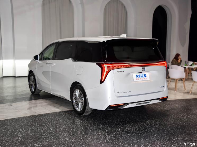 上汽通用别克 世纪 2023款 2.0T 六座蕴世版